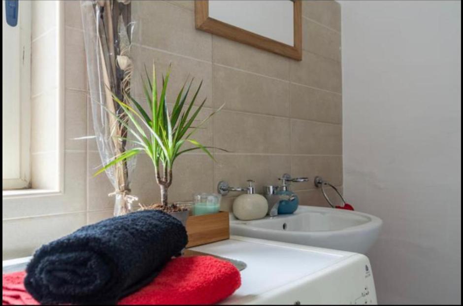 Room 6- Private Room With Private Terrace, Private Bathroom, Ac And Wifi Sliema Zewnętrze zdjęcie